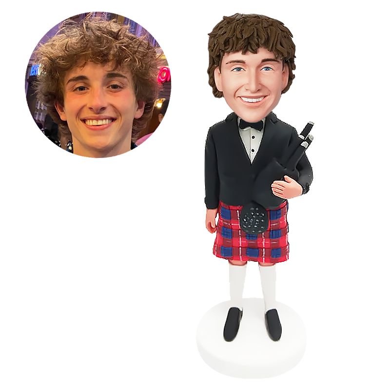 personalized bobblehead scotland bagpiper holding a bagpipe
