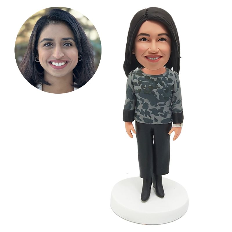 custom made bobblehead casual lady