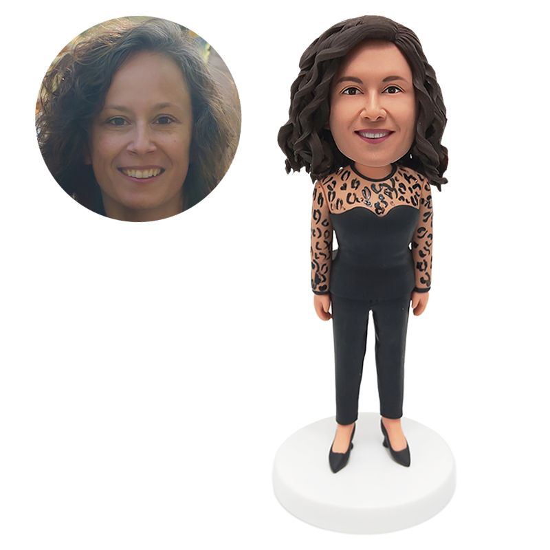 personalized bobblehead lady