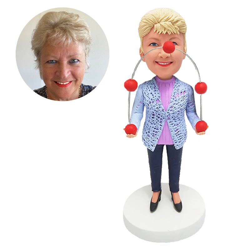 personalised bobble head female juggler throwing balls