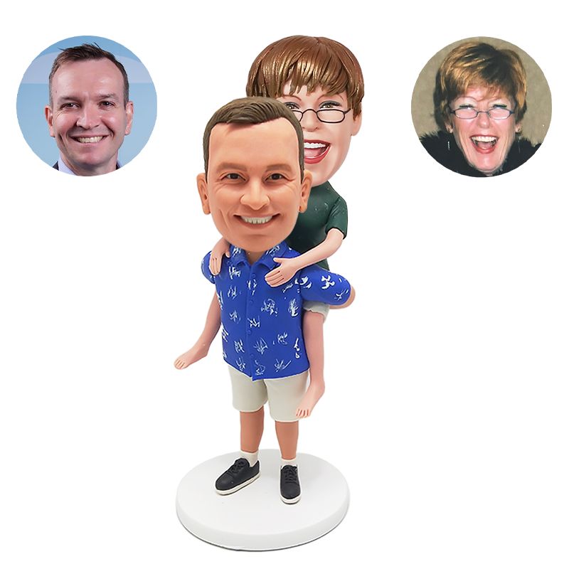 custom bobblehead couple piggyback pose