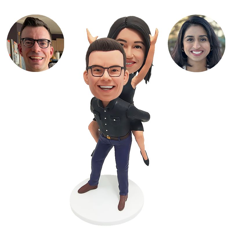 personalized bobblehead couple piggyback hands up