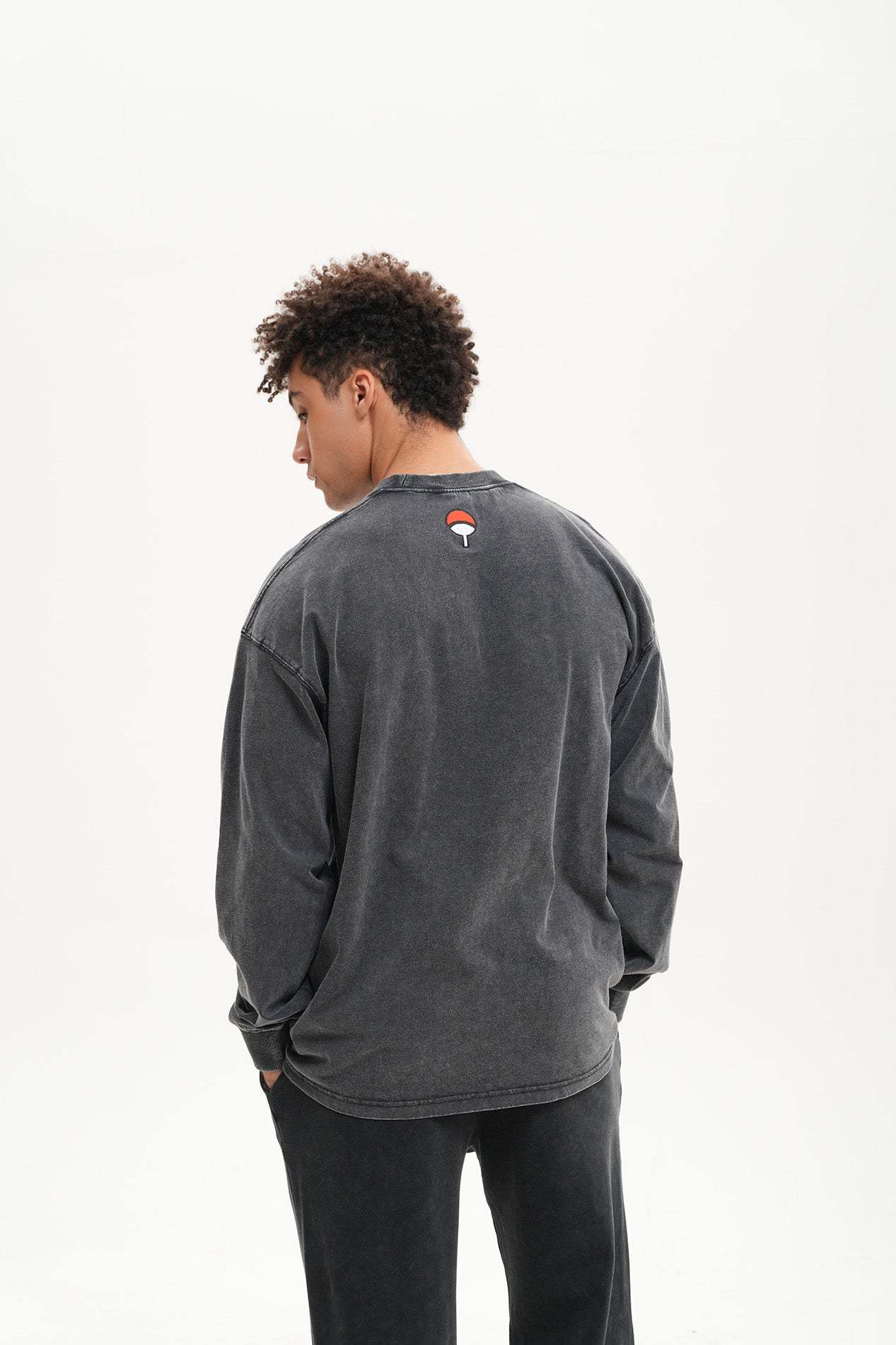 MASK WASHED CREWNECK SWEATSHIRT