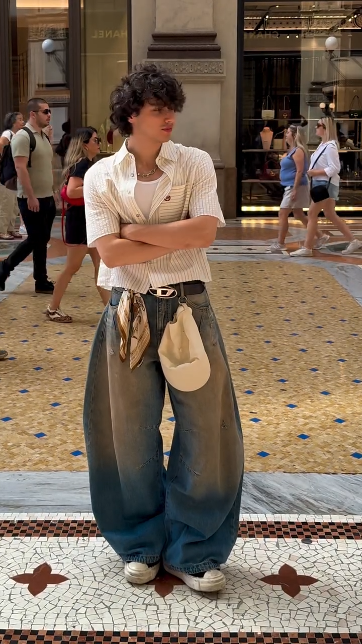 Men's Retro American High-Waist Curved-Cut Jeans – Fall & Winter Loose Wide-Leg Streetwear Denim Pants, Slimming Draped Trousers with High-Fashion Design