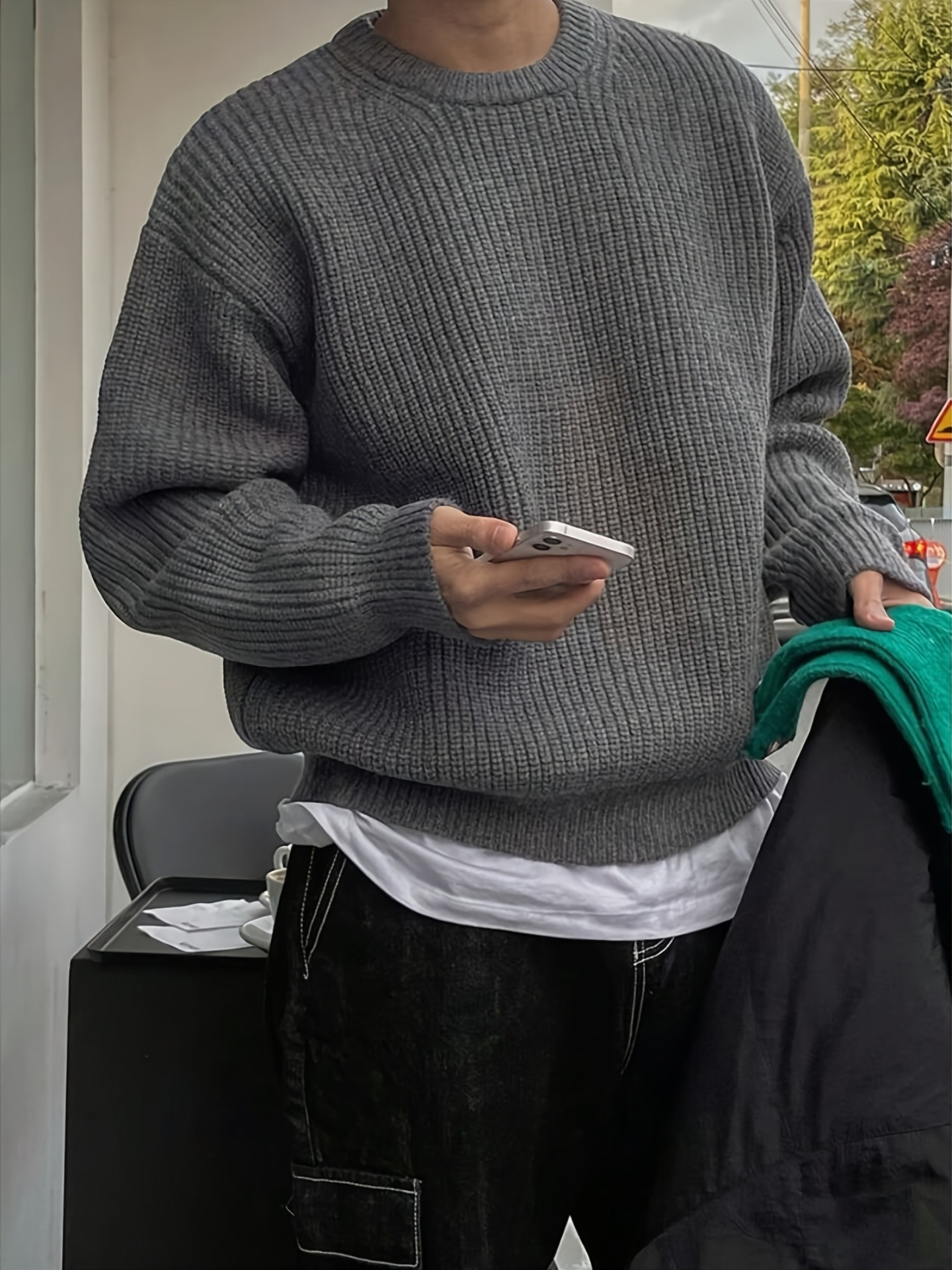 Korean INS-Style Loose Fit Gray Knit Sweater – Minimalist Men’s Crewneck Pullover for Fall & Winter