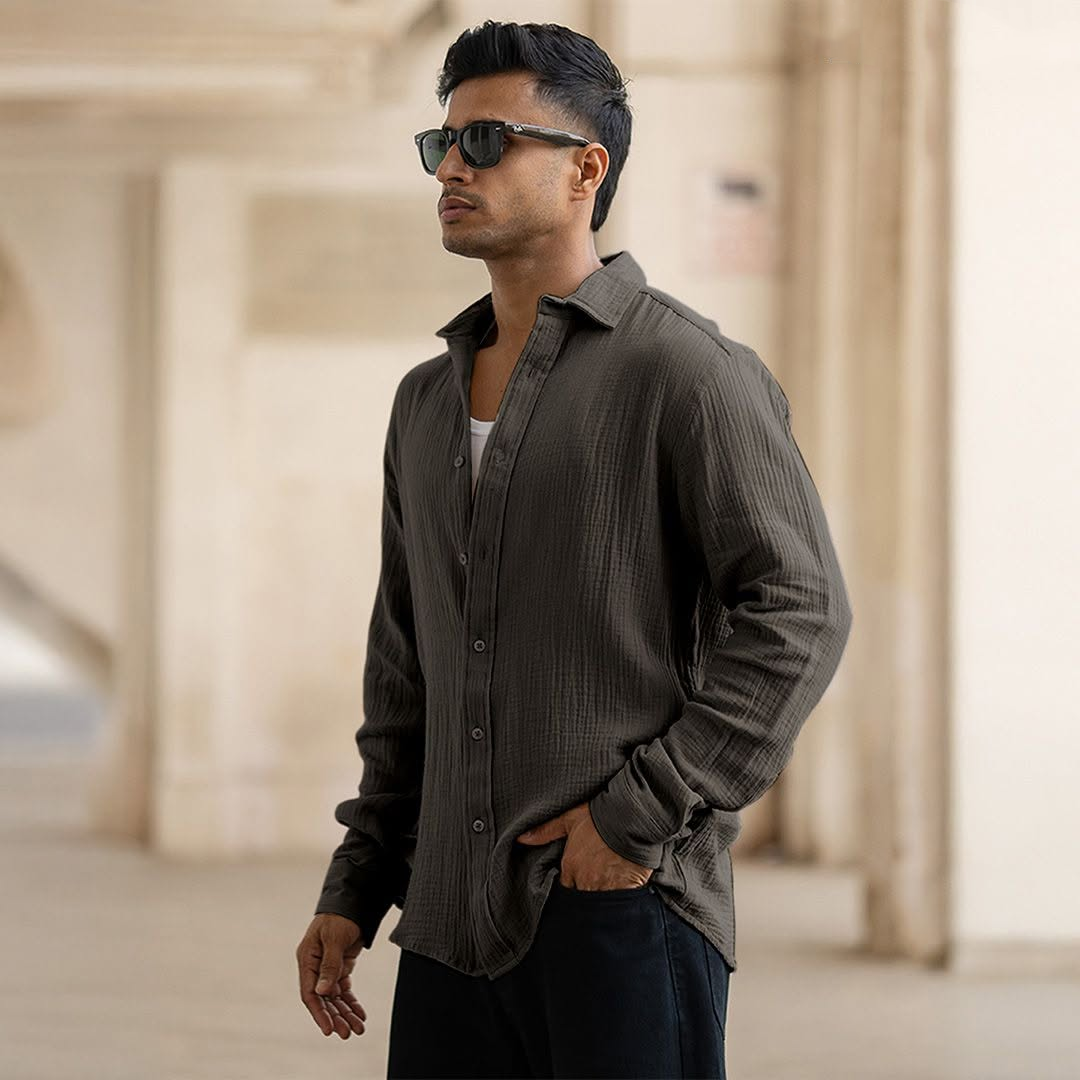 Men's Slim-Fit, Long-Sleeved Shirt Featured In A Versatile Style And S