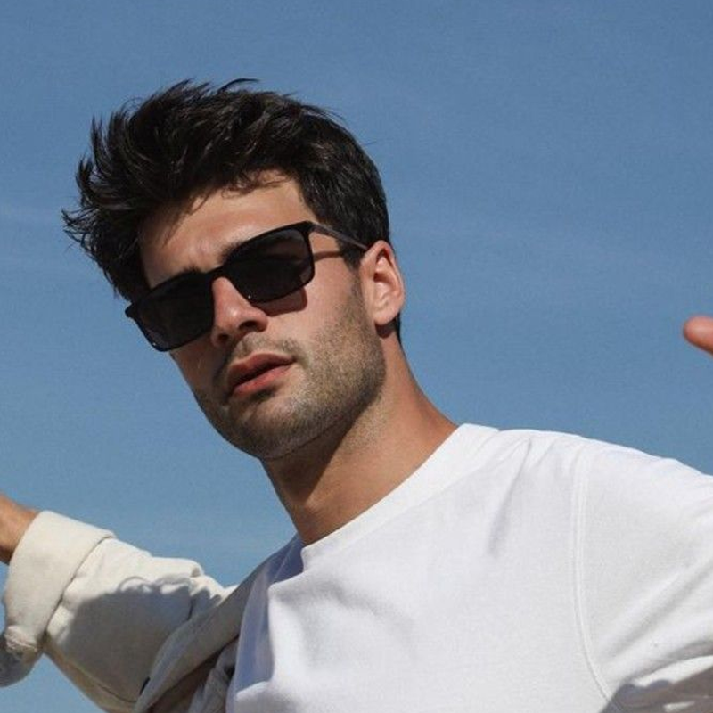 Square UV Protection Sunglasses For Men And Women Lightweight Unisex Classic Sunglasses