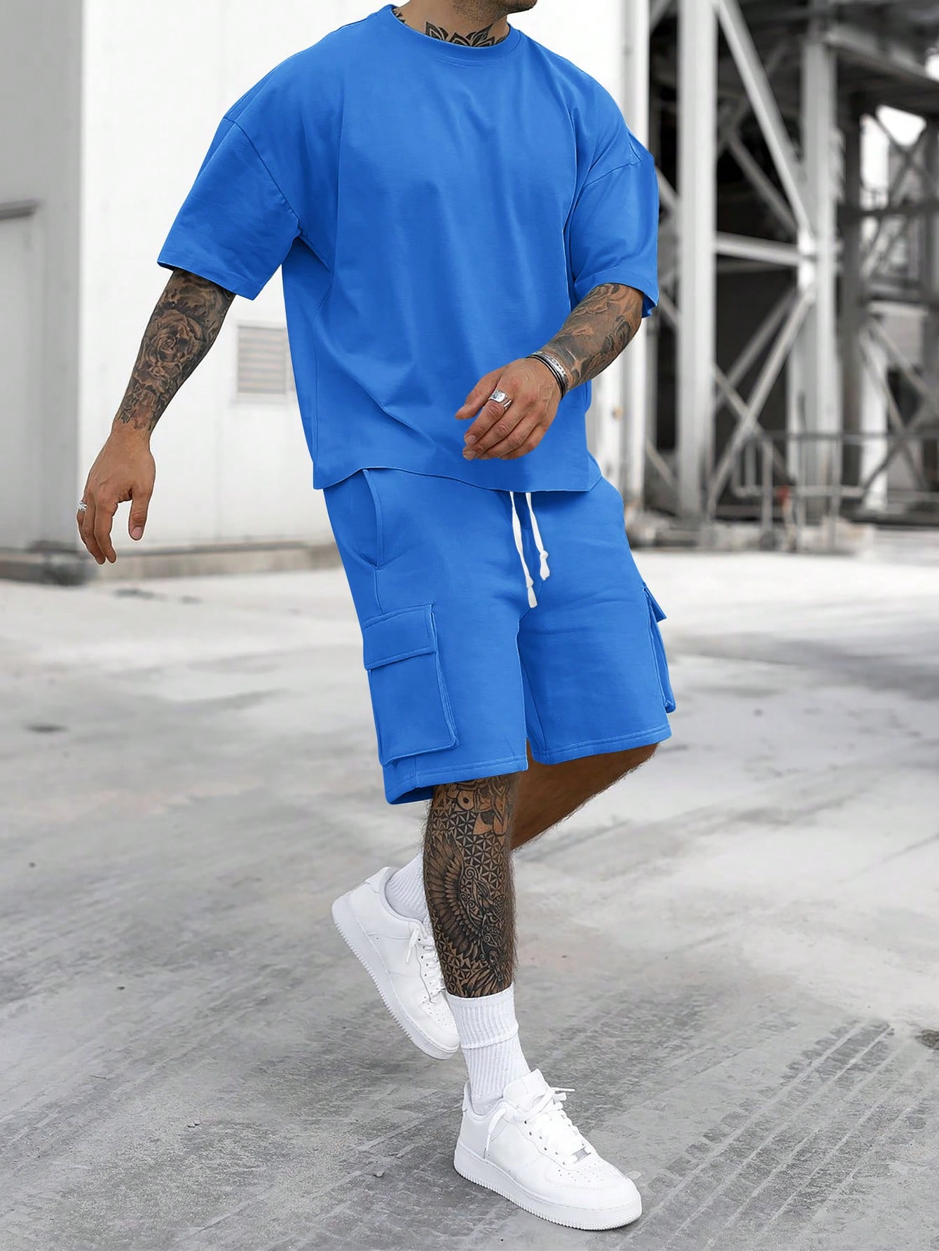 Men's Solid Tee & Cargo Shorts Set