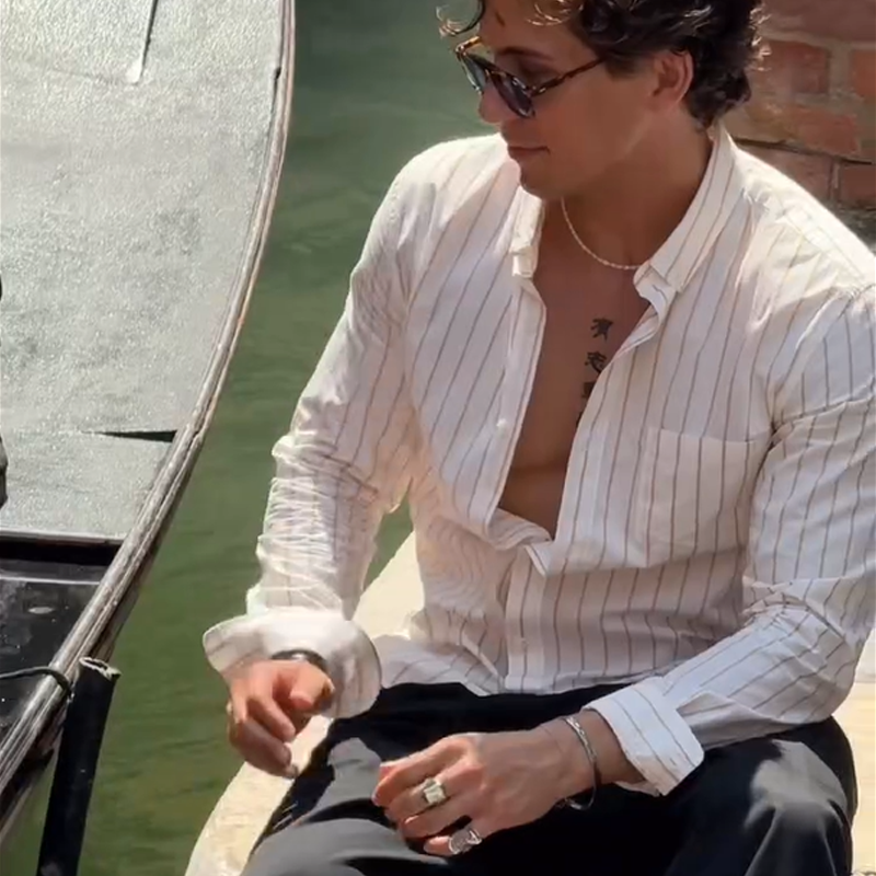 Men's Classic Vertical Striped Long Sleeve Shirt, Versatile and Casual for Layering Wear