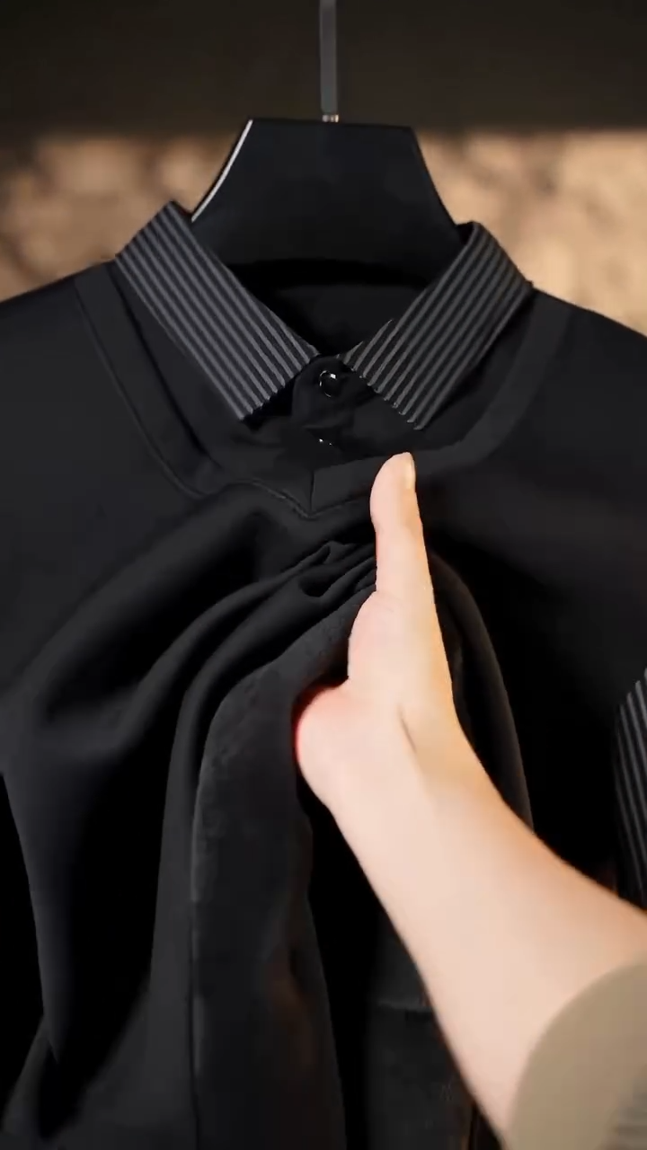 Men's Fleece Lined Faux Two-Piece Striped Polo Shirt – Thickened Knit Long Sleeve for Fall/Winter, Trendy and Warm, Perfect for Casual or Semi-Formal Wear