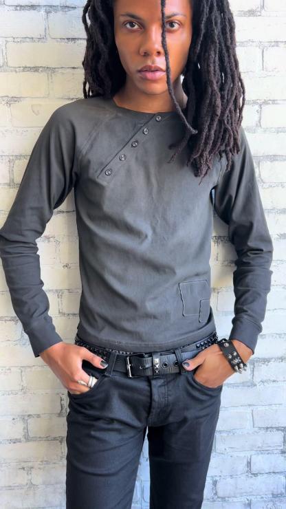 Punk Solid Color Crewneck Sweatshirt – Y2K Retro Long Sleeve Pullover Tee for Streetwear Style