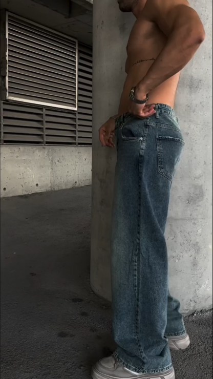 American - Inspired Men's Fall Jeans: Vintage - Washed, Straight - Cut, Loose Long Denim Trousers