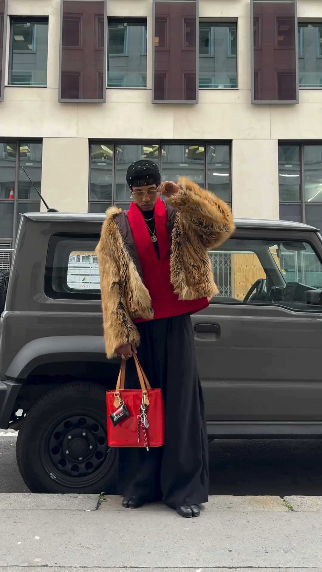 Men’s Short Faux Fur Jacket with Lapel Collar – Warm Plush Outerwear for Fall and Winter Street Style