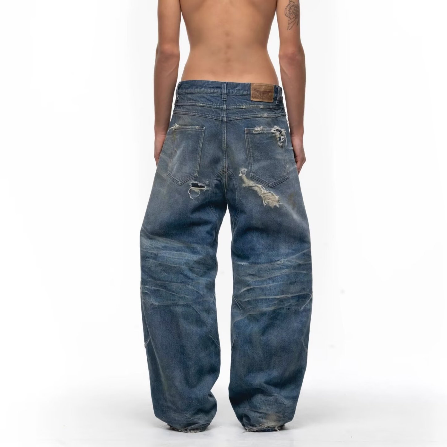 Men’s Vintage American Style Loose Fit Jeans – Distressed Ripped Denim Trousers with Relaxed Draping Silhouette
