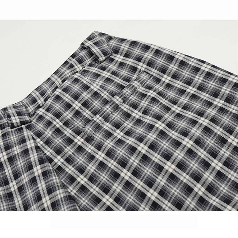 Unisex Pleated Checkered Wide-Leg Pants – Minimalist Retro Loose Trousers, Gender-Neutral Design for Stylish Everyday Wear