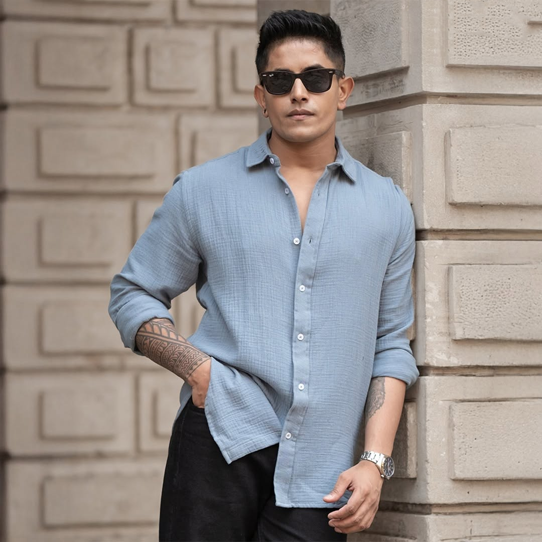 Men's Slim-Fit, Long-Sleeved Shirt Featured In A Versatile Style And S