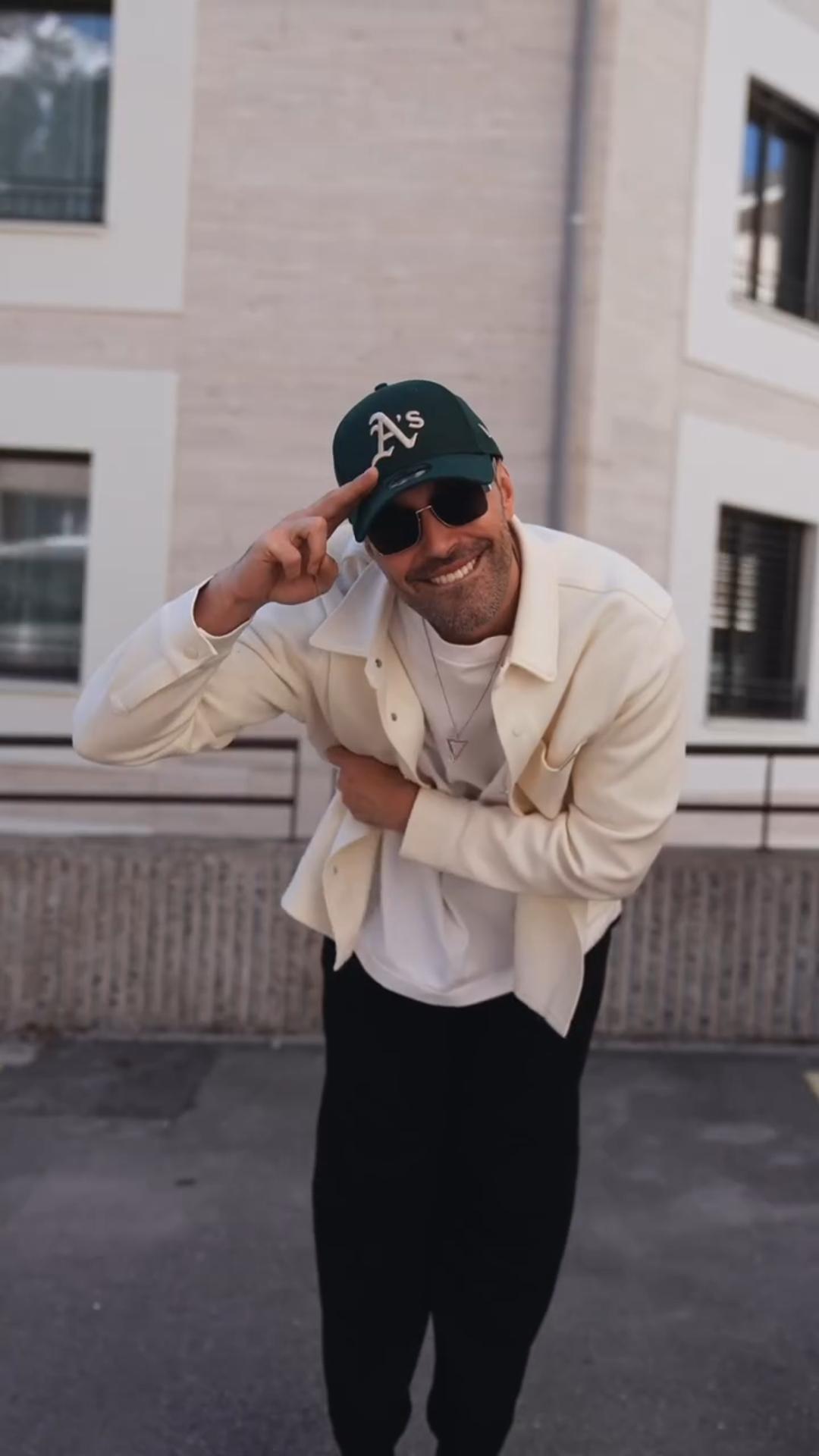 Men's Casual All-Match Pure White Long-Sleeved Jacket T-Shirt