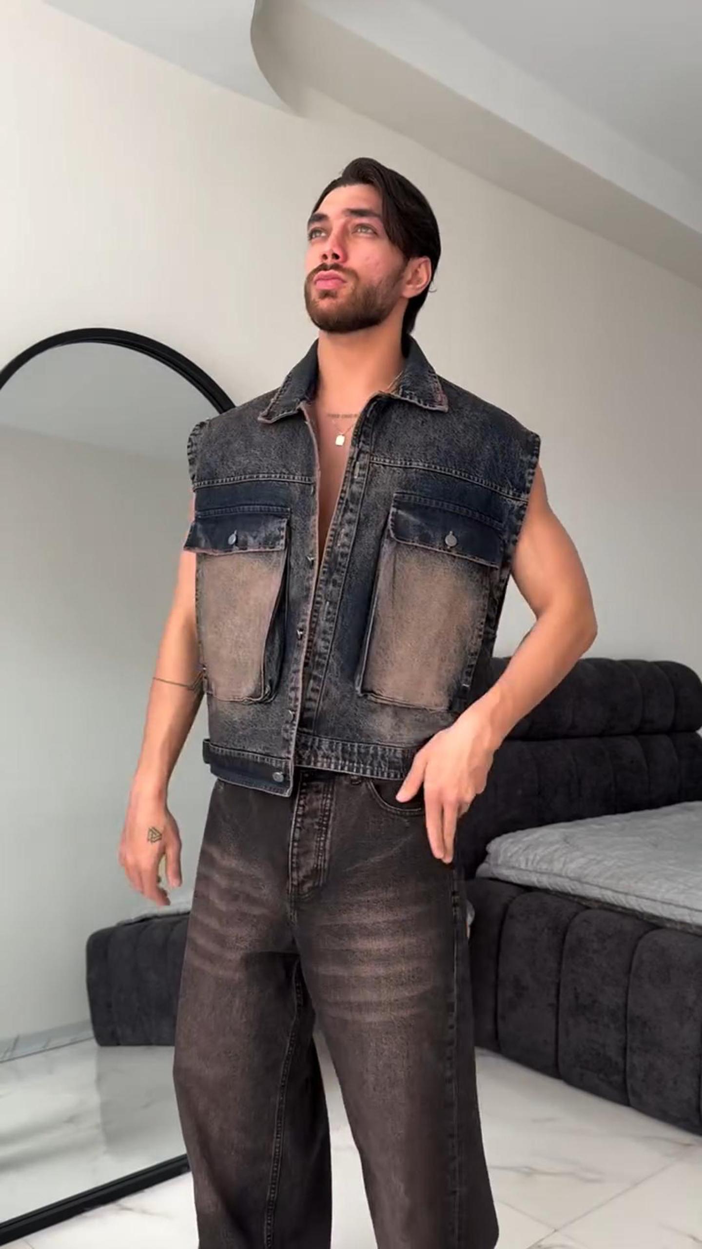 Men's Summer Lightweight Sleeveless Denim Vest Jacket
