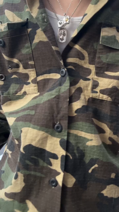 Men’s Camo Cargo Shirt Jacket – Loose-Fit Lightweight Outdoor Overshirt for Fall, Casual Streetwear Sun Protection Outerwear