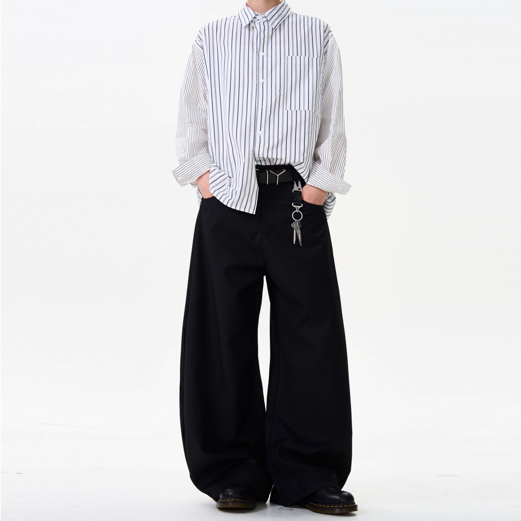 Men's Vintage American Curved Pleated Trousers – Retro Streetwear, Loose Fit, Casual Wide-Leg Pants, Versatile & Stylish
