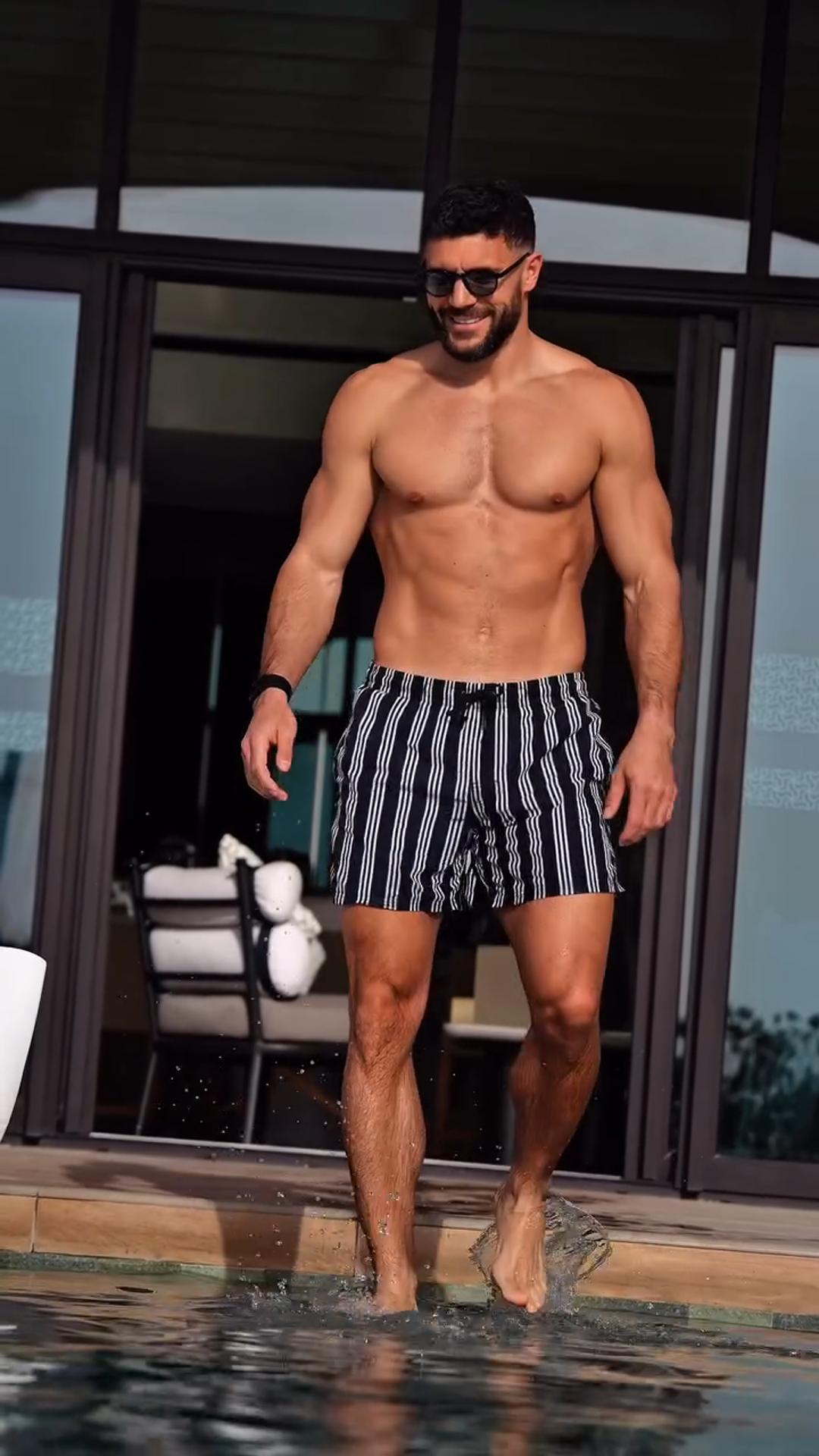 Men's Beach Shorts For Vacation And Leisure