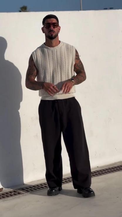 Summer Men's New Solid Color Sweater Fashion Men's Sleeveless Tops Hollow Breathable Round Neck Casual Vest