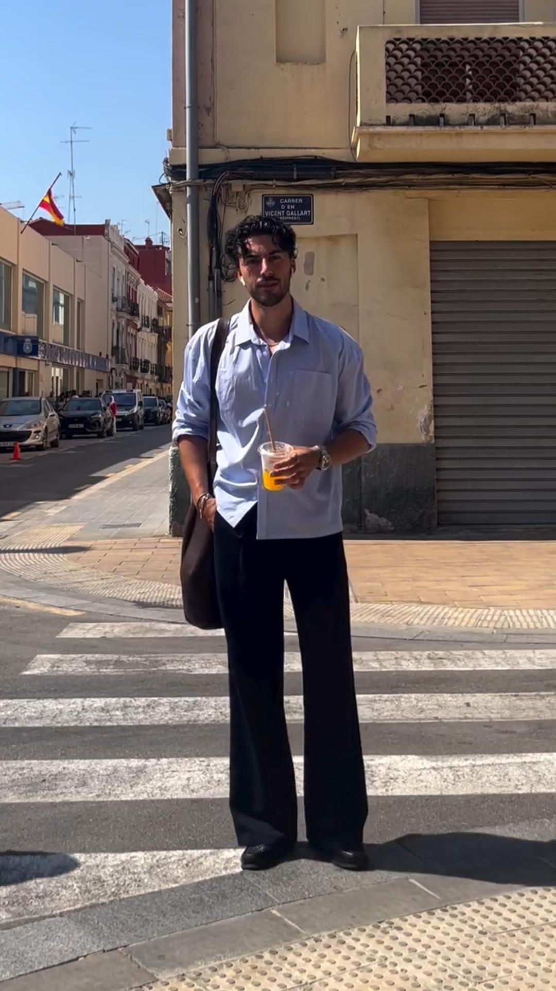 Men's Blue Vertical Striped Shirt Long Sleeves Spring And Autumn Casual Loose Drape