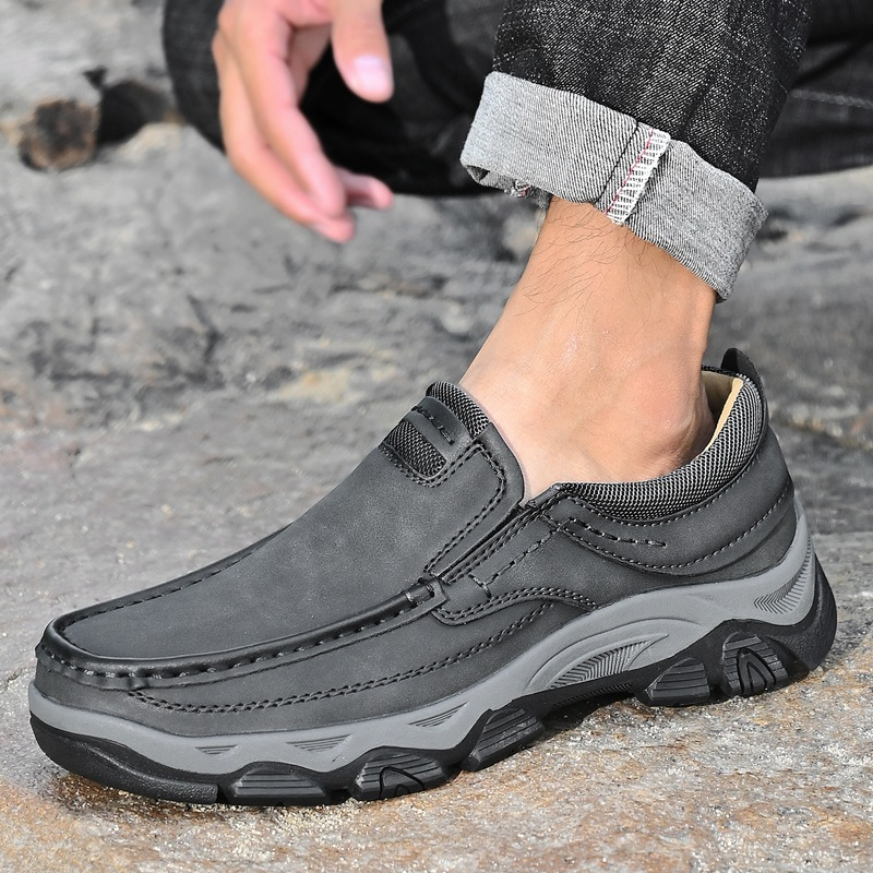 Slip-On Men's Loafers，Business Casual Penny Shoes For Men