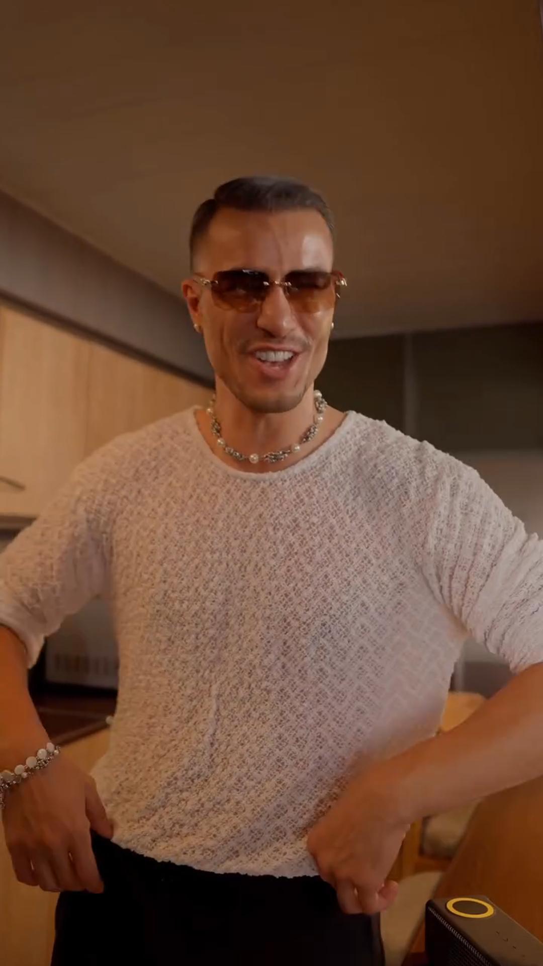 New Men's Lace Mesh Short Sleeve Loose Casual Perspective Men's Round Neck T-Shirt