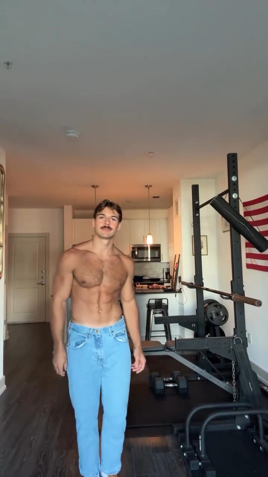 Men's Slim-Fit Versatile Jeans