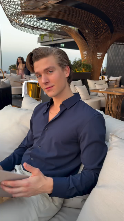 Essential Men's Slim Fit Cotton Shirt - Breathable & Wrinkle-Free Office Casual Wear