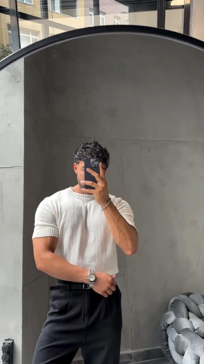 Men's British Business Slim Fit Turtleneck Short-Sleeved Sweater Solid Color Base Layer