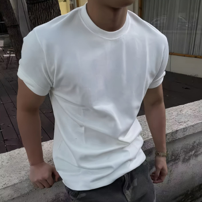 Small Neckline To Show Off Your Muscles, Short Sleeves With Three-Quarter Sleeves For Fitness