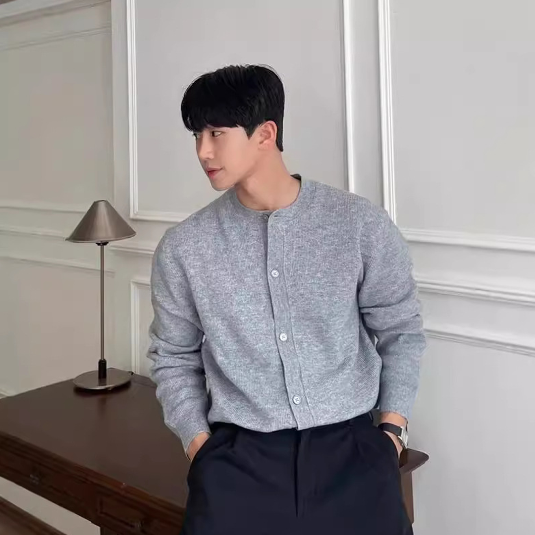 Men's Autumn And Winter Solid Color Round Neck Sweater Coat Knitted Cardigan