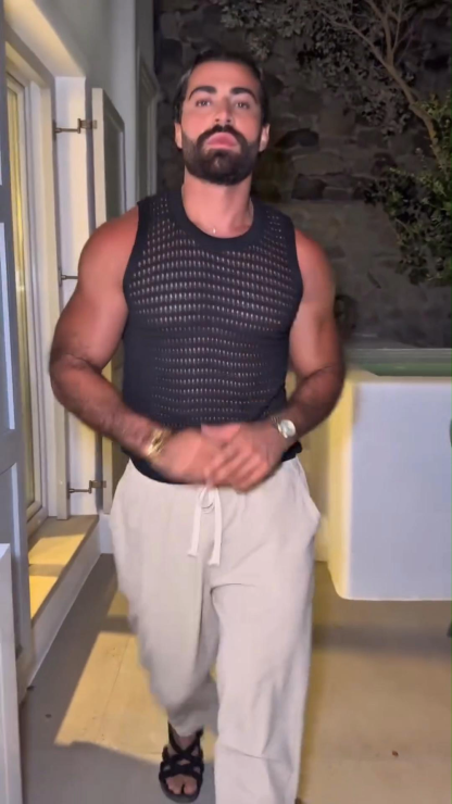 Hollow Mesh Knitted Vest Summer Sports Sleeveless Bottoming Vest