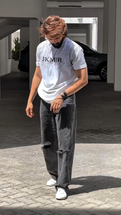 Trendy West Coast Ripped Jeans With Raw Edges For Men