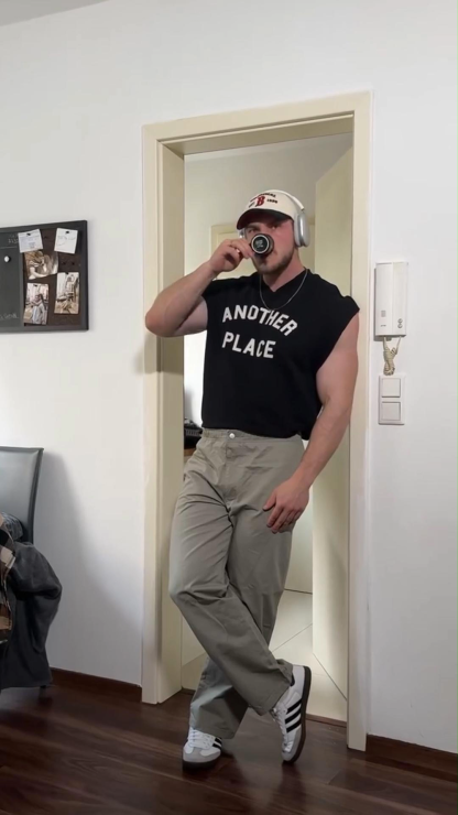 Men's Wide Sleeveless Round Neck Loose Vest