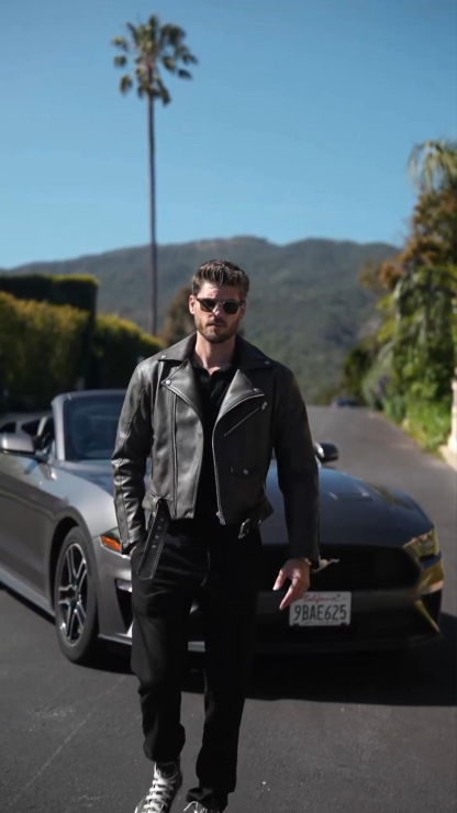 Men's Mature and Domineering Style Leather Jacket