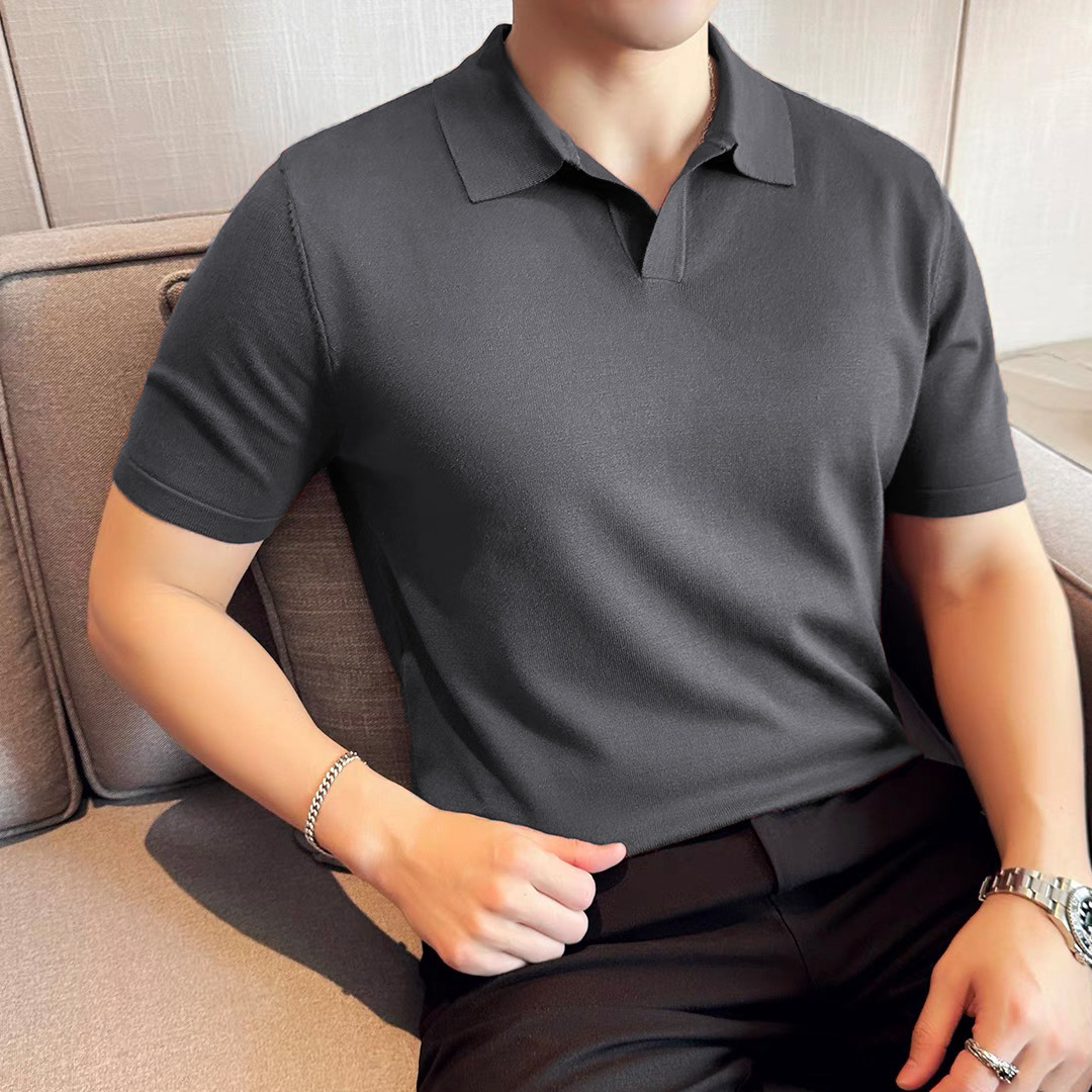 Summer Men's Short-Sleeved KnittUpgrade your summer wardrobe with our 
