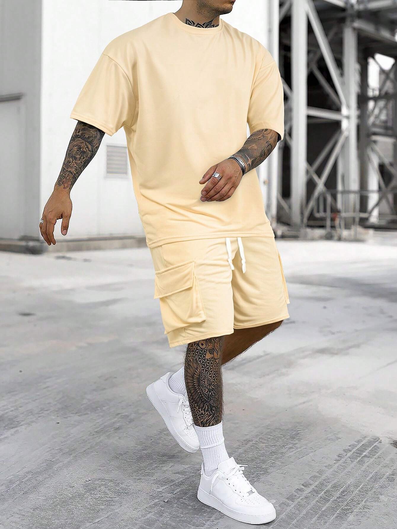 Men's Solid Tee & Cargo Shorts Set