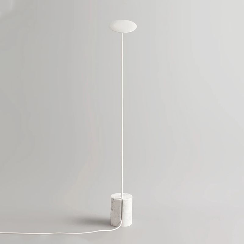 Valentina Nordic Modern LED Stehlampe Schwarz/Weiß Wohn/Schlafzimmer Metall