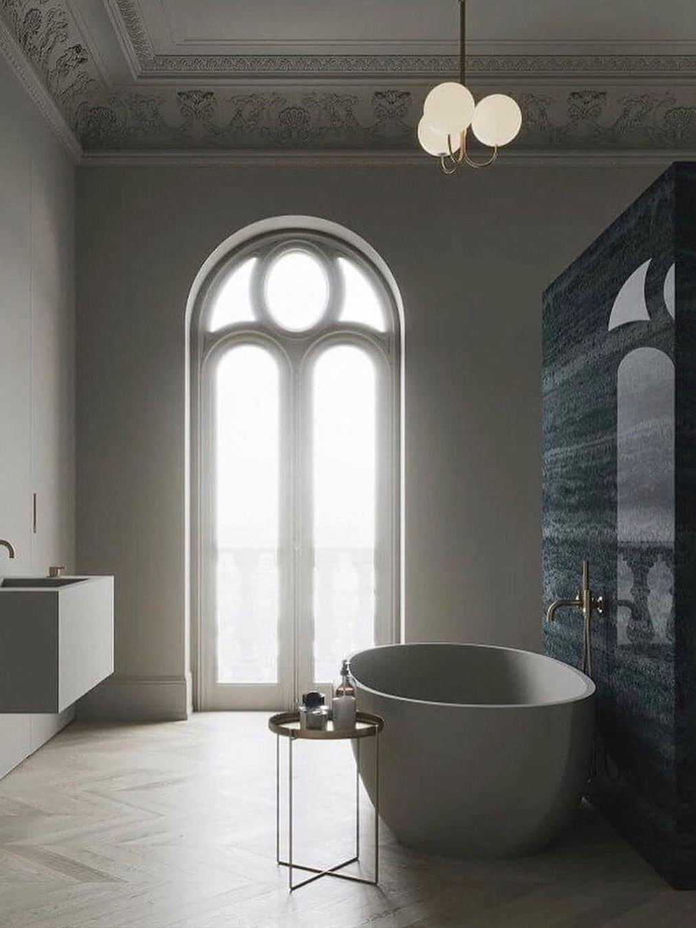 Mirelent Elegante Hängeleuchte aus Metall und Glas-Las Sola
