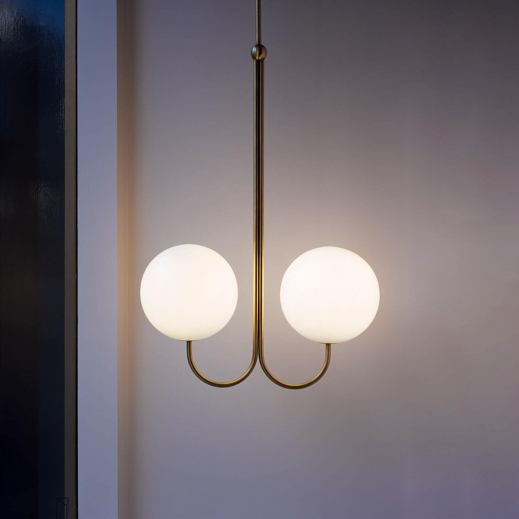 Mirelent Elegante Hängeleuchte aus Metall und Glas-Las Sola