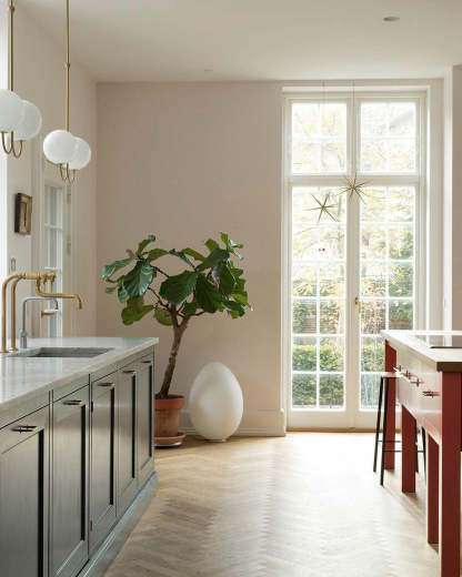 Mirelent Elegante Hängeleuchte aus Metall und Glas-Las Sola