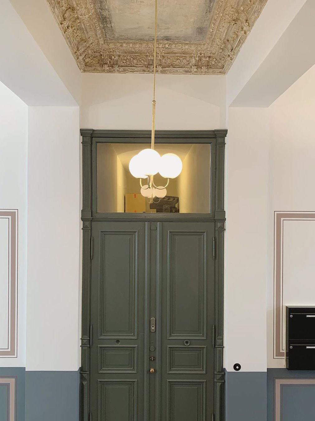Mirelent Elegante Hängeleuchte aus Metall und Glas-Las Sola