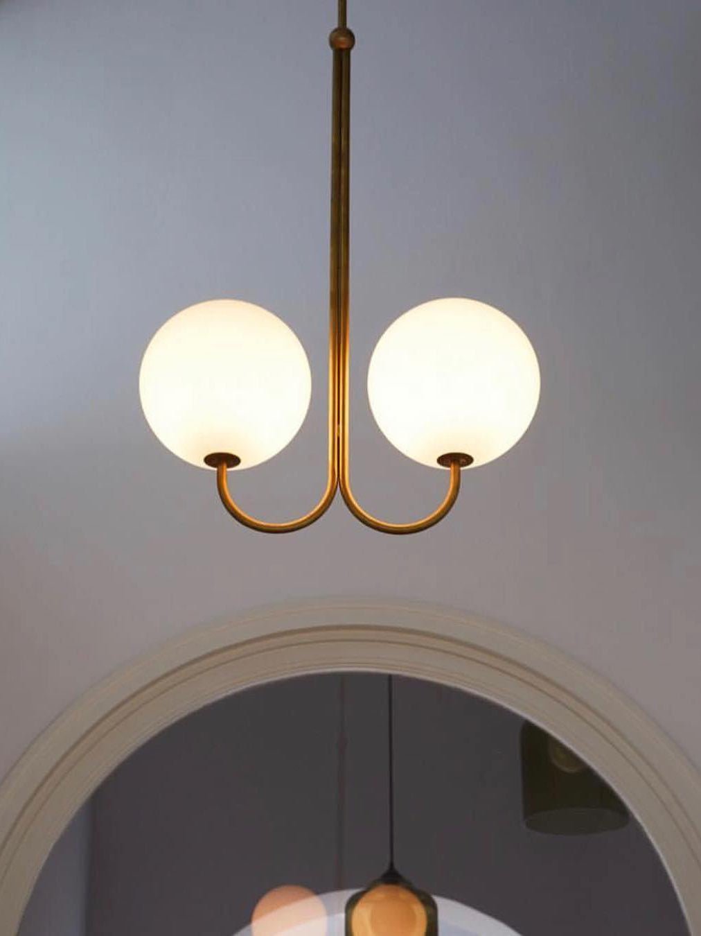 Mirelent Elegante Hängeleuchte aus Metall und Glas-Las Sola