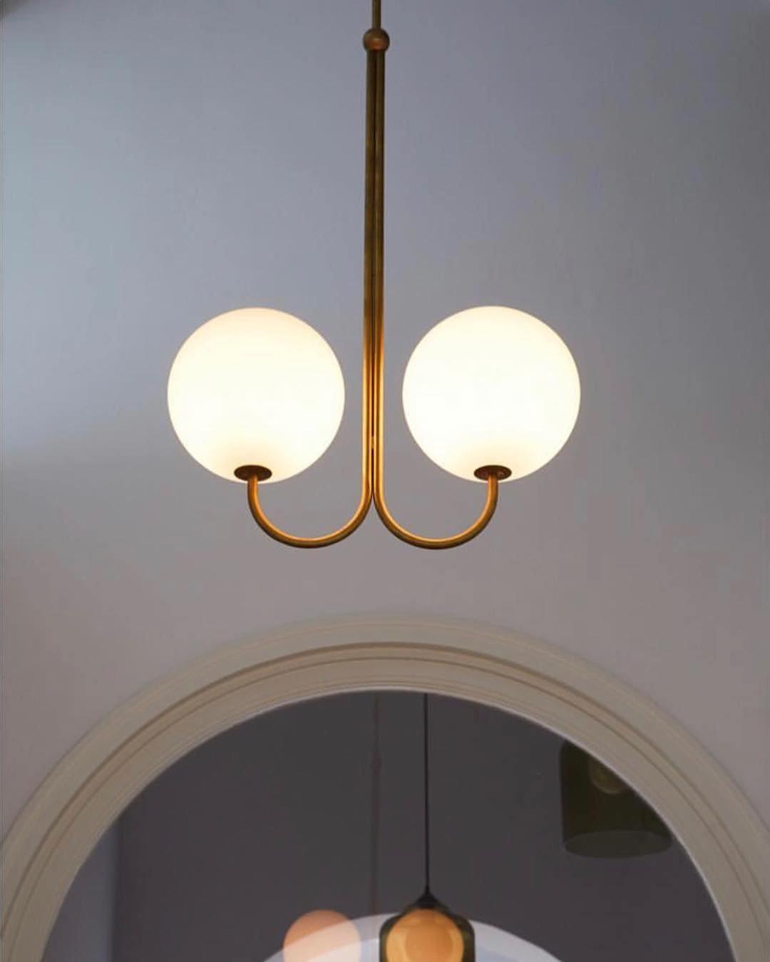 Mirelent Elegante Hängeleuchte aus Metall und Glas-Las Sola