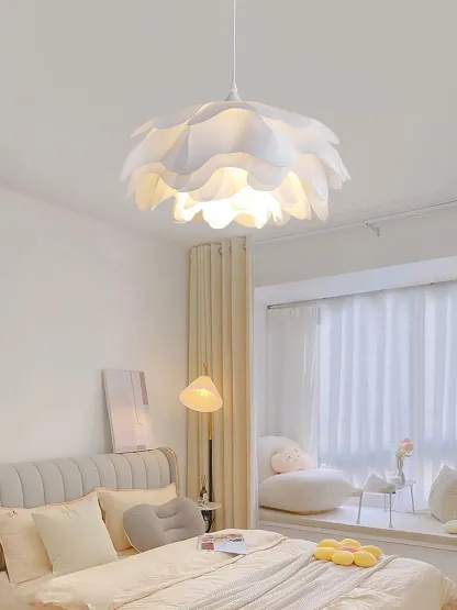 Renée Modern Flower Shaped Pendant Light Bedroom Dining Living Room