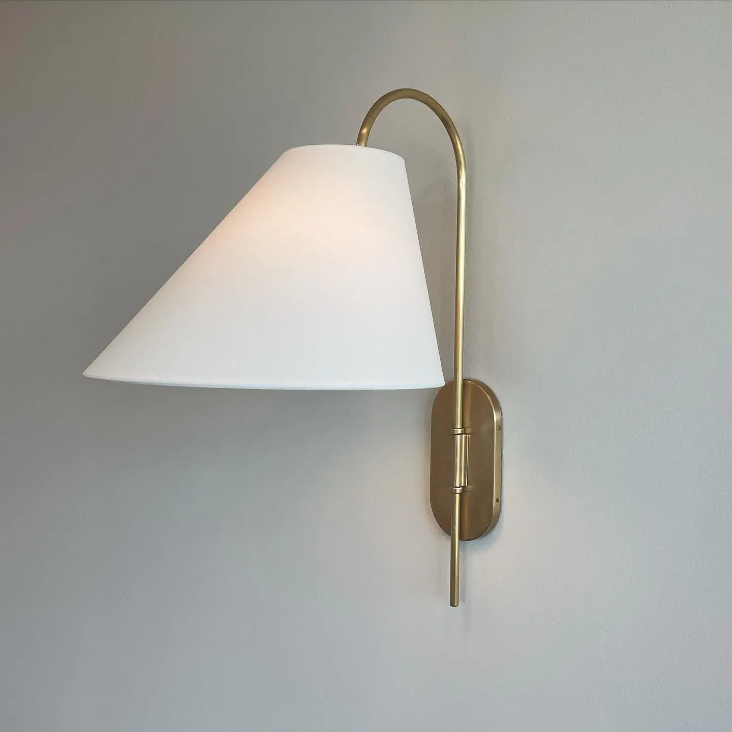 Carins Vintage Classical Metal Fabric Wall Lamp Bedroom Dining Room