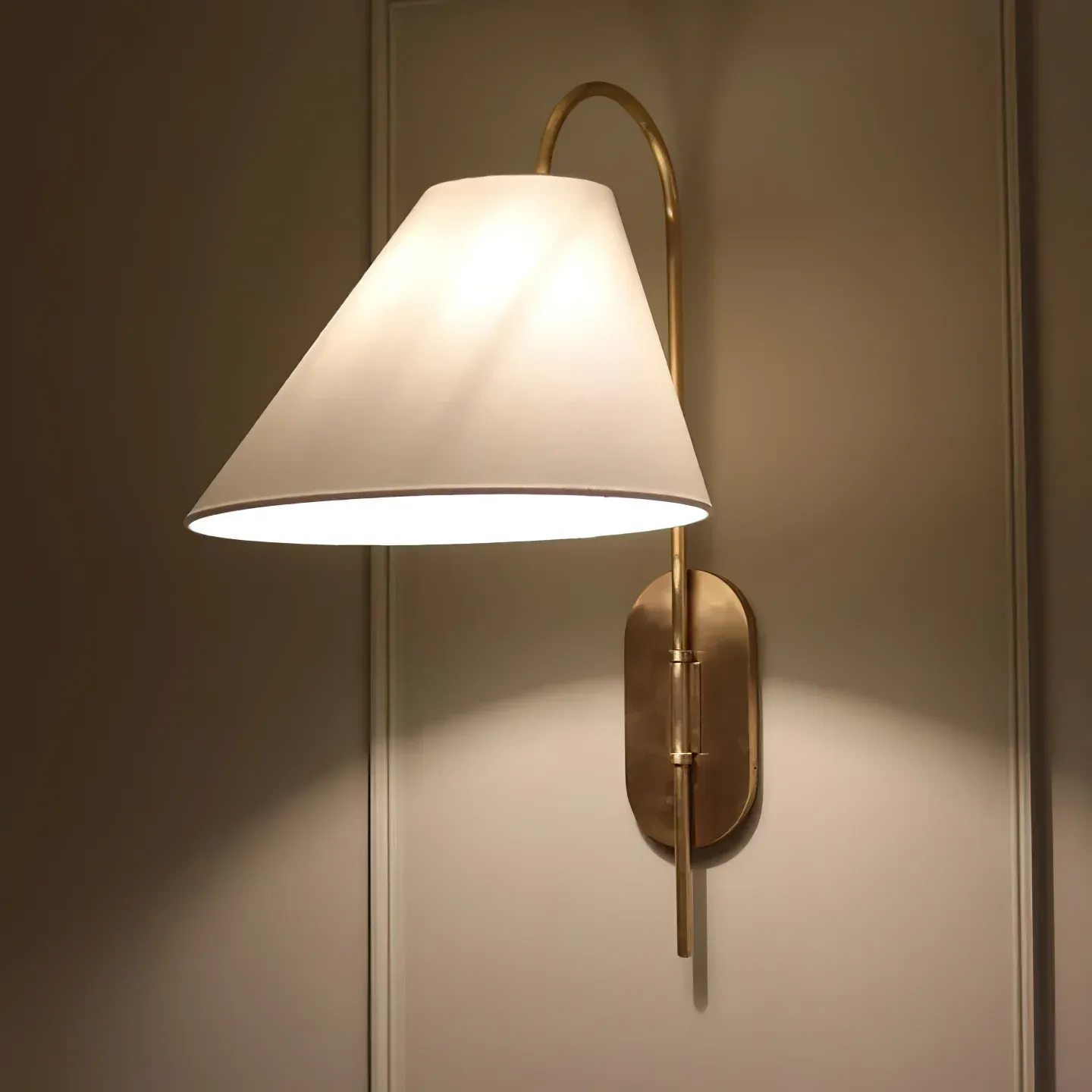 Carins Vintage Classical Metal Fabric Wall Lamp Bedroom Dining Room